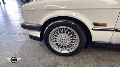 Lot 292 - 1986 BMW 325I CABRIOLET AUTO