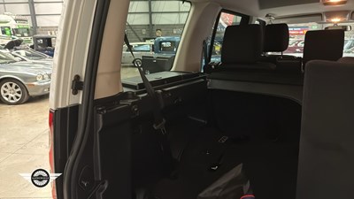 Lot 720 - 2011 LAND ROVER DISCOVERY GS SDV6 AUTO