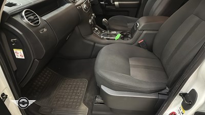 Lot 720 - 2011 LAND ROVER DISCOVERY GS SDV6 AUTO