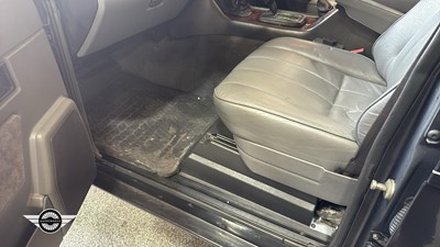 Lot 526 - LAND ROVER RANGEROVER VOGUE SE A