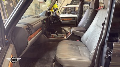 Lot 526 - LAND ROVER RANGEROVER VOGUE SE A