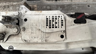 Lot 532 - 1994 MERCEDES E200 AUTO