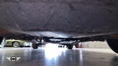 Lot 532 - 1994 MERCEDES E200 AUTO