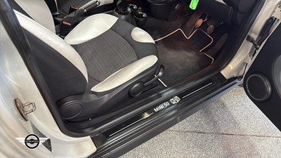 Lot 566 - 2010 MINI COOPER CAMDEN
