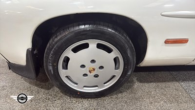 Lot 586 - 1984 PORSCHE 928 S AUTO