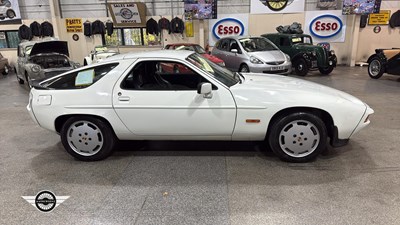 Lot 586 - 1984 PORSCHE 928 S AUTO