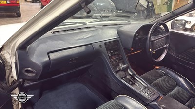 Lot 586 - 1984 PORSCHE 928 S AUTO