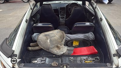 Lot 586 - 1984 PORSCHE 928 S AUTO