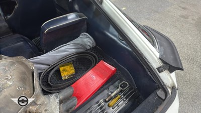 Lot 586 - 1984 PORSCHE 928 S AUTO