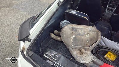 Lot 586 - 1984 PORSCHE 928 S AUTO