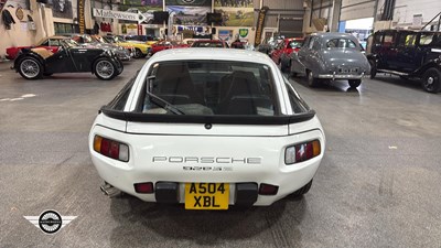 Lot 586 - 1984 PORSCHE 928 S AUTO