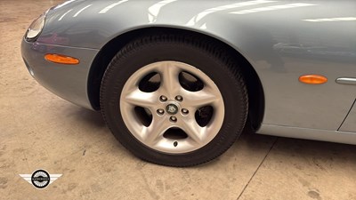 Lot 594 - 2002 JAGUAR XK8 CONVERTIBLE AUTO