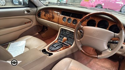 Lot 594 - 2002 JAGUAR XK8 CONVERTIBLE AUTO