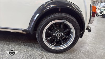 Lot 552 - 1998 ROVER MINI PAUL SMITH