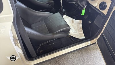 Lot 552 - 1998 ROVER MINI PAUL SMITH