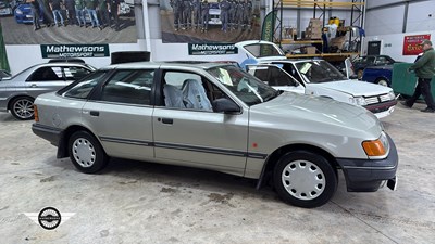 Lot 616 - 1989 FORD GRANADA GLI AUTO