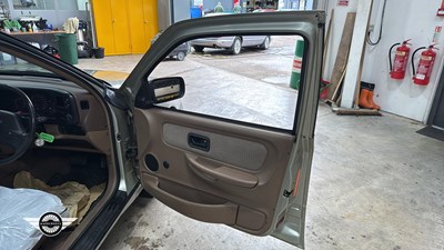 Lot 616 - 1989 FORD GRANADA GLI AUTO