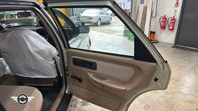 Lot 616 - 1989 FORD GRANADA GLI AUTO