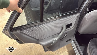 Lot 640 - 1991 FORD ORION GHIA I