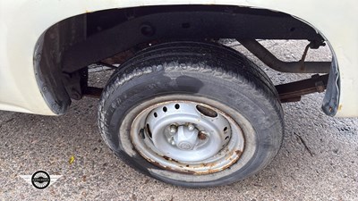 Lot 650 - 1998 TOYOTA HILUX 2.4D 2WD