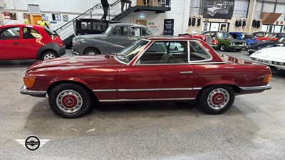 Lot 680 - 1972 MERCEDES 350 SL