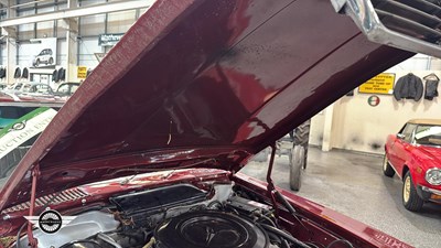 Lot 680 - 1972 MERCEDES 350 SL