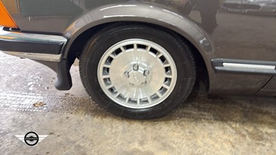 Lot 780 - 1983 FORD GRANADA GHIA IX AUTO