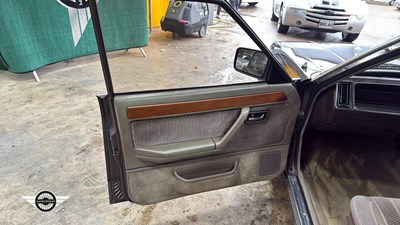 Lot 780 - 1983 FORD GRANADA GHIA IX AUTO