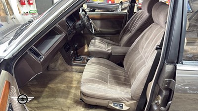 Lot 780 - 1983 FORD GRANADA GHIA IX AUTO
