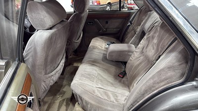 Lot 780 - 1983 FORD GRANADA GHIA IX AUTO