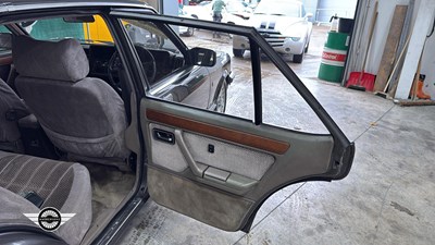 Lot 780 - 1983 FORD GRANADA GHIA IX AUTO
