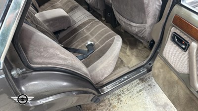 Lot 780 - 1983 FORD GRANADA GHIA IX AUTO