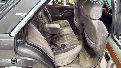 Lot 780 - 1983 FORD GRANADA GHIA IX AUTO
