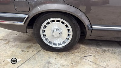 Lot 780 - 1983 FORD GRANADA GHIA IX AUTO