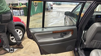 Lot 694 - 1995 VOLVO 960 24V AUTO