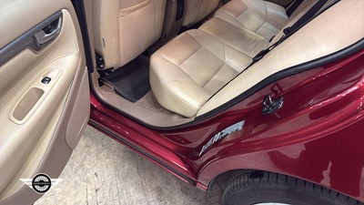 Lot 734 - 2005 VOLVO S60 SPORT T AUTO