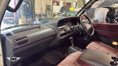 Lot 764 - 1995 TOYOTA HI-ACE