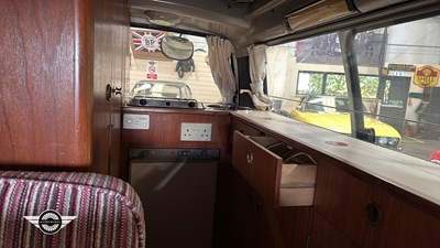 Lot 764 - 1995 TOYOTA HI-ACE