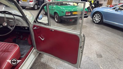 Lot 726 - 1958 MORRIS MINOR 1000