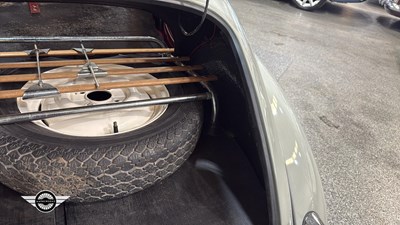 Lot 726 - 1958 MORRIS MINOR 1000