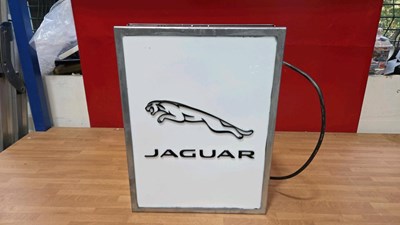 Lot 25 - JAGUAR DOUBLE SIDED LIGHT UP SIGN