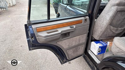 Lot 710 - 1990 LAND ROVER RANGE ROVER VOGUE EFI A