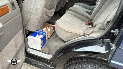 Lot 710 - 1990 LAND ROVER RANGE ROVER VOGUE EFI A