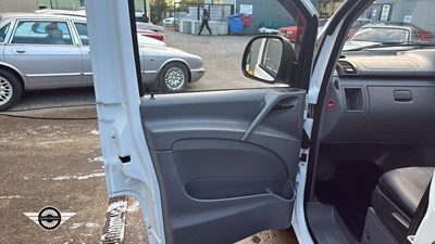 Lot 696 - 2008 MERCEDES VITO 120 CDI LWB A