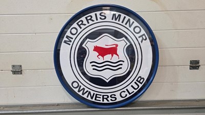 Lot 61 - MORRIS MINOR OWNERS CLUB SIGN 26" DIA