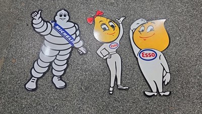 Lot 163 - MR & MRS DRIP & MICHELIN MAN METAL SIGNS