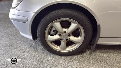 Lot 712 - 2002 MERCEDES SLK 320
