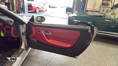 Lot 712 - 2002 MERCEDES SLK 320