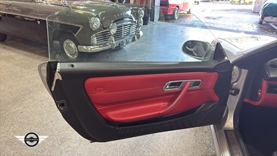 Lot 712 - 2002 MERCEDES SLK 320