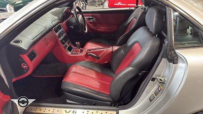 Lot 712 - 2002 MERCEDES SLK 320